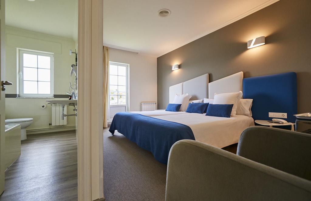 Hotel Boa Vista Viveiro Exteriör bild