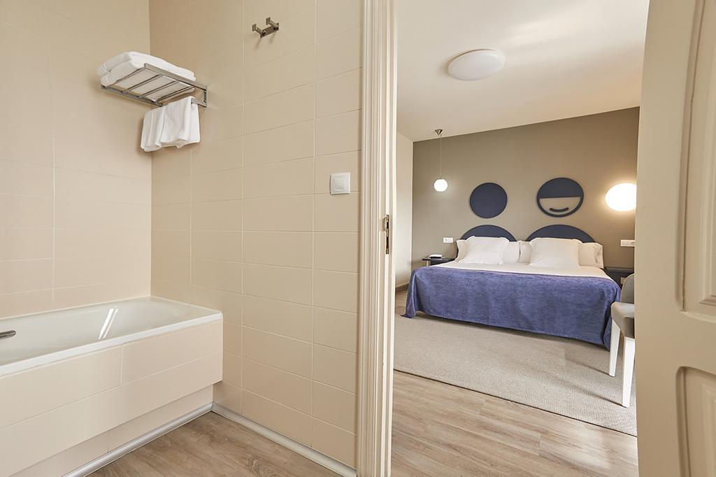 Hotel Boa Vista Viveiro Exteriör bild